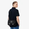 Lacoste クラシック フラップクロージャー サッチェル Lacoste クラシック フラップクロージャー サッチェル