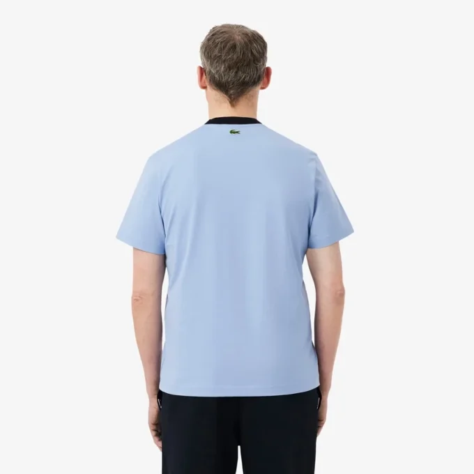 「Made in France」バッジがアクセントのTシャツ 「Made in France」バッジがアクセントのTシャツ