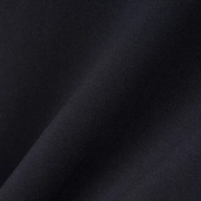 「Made in France」バッジをあしらったTシャツ 「Made in France」バッジをあしらったTシャツ