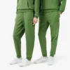 エンボス加工のロゴ入りスウェットパンツ