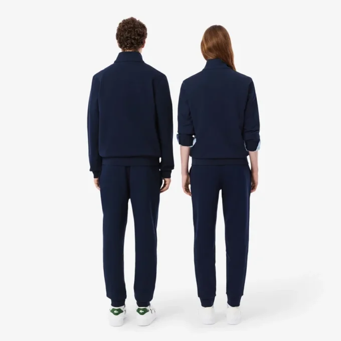 エンボス加工のロゴ入りスウェットパンツ
