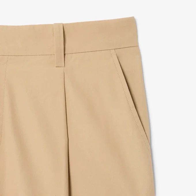 ストレートフィットのコットンチノパンツ ストレートフィットのコットンチノパンツ