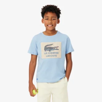 バッジがアクセントのコットンTシャツ