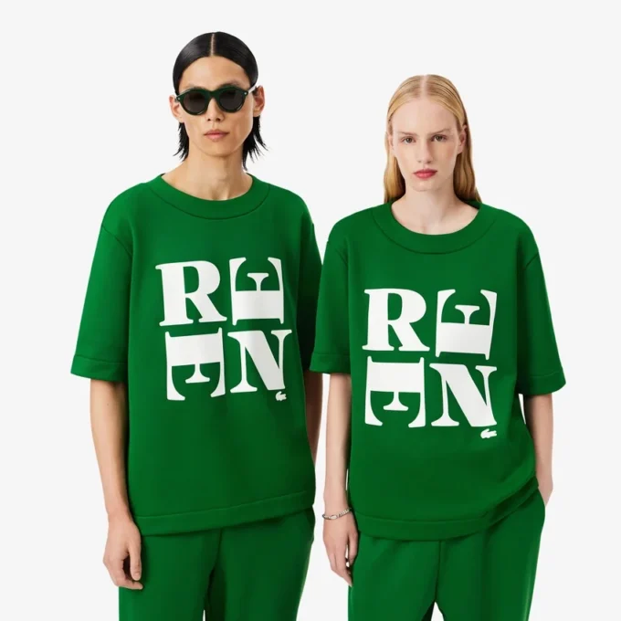 ランウェイ・サテン・グラフィックTシャツ ランウェイ・サテン・グラフィックTシャツ