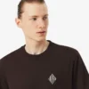 クラシックフィット 大型バッジアクセントTシャツ クラシックフィット 大型バッジアクセントTシャツ