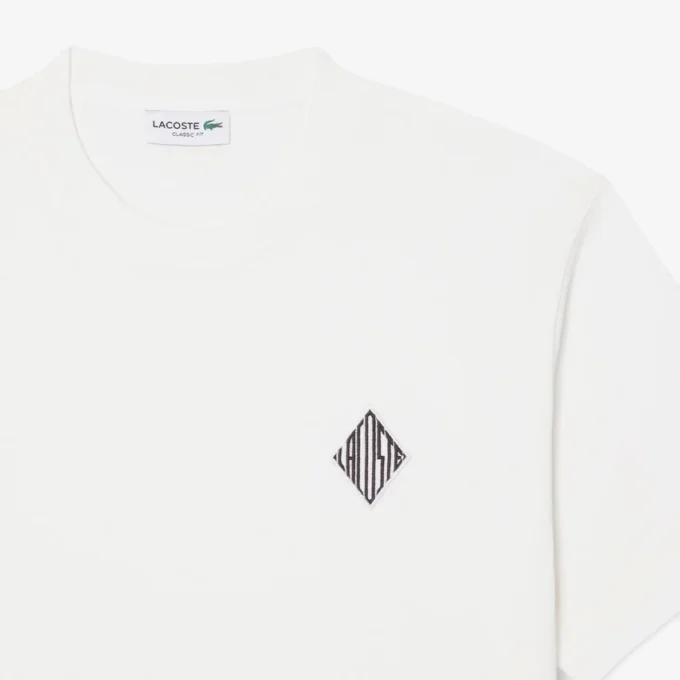 クラシックフィット 大型バッジアクセントTシャツ クラシックフィット 大型バッジアクセントTシャツ