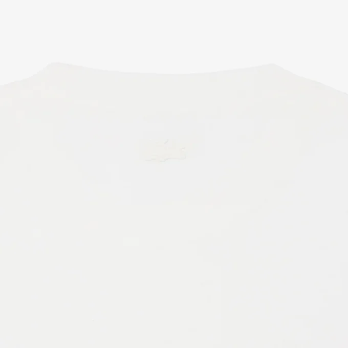 クラシックフィット 大型バッジアクセントTシャツ クラシックフィット 大型バッジアクセントTシャツ