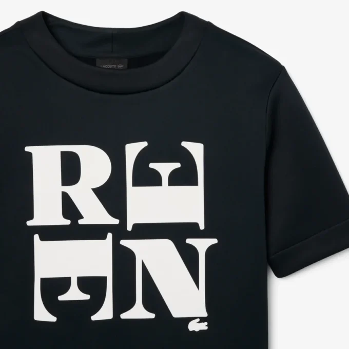 ランウェイ・サテン・グラフィックTシャツ ランウェイ・サテン・グラフィックTシャツ